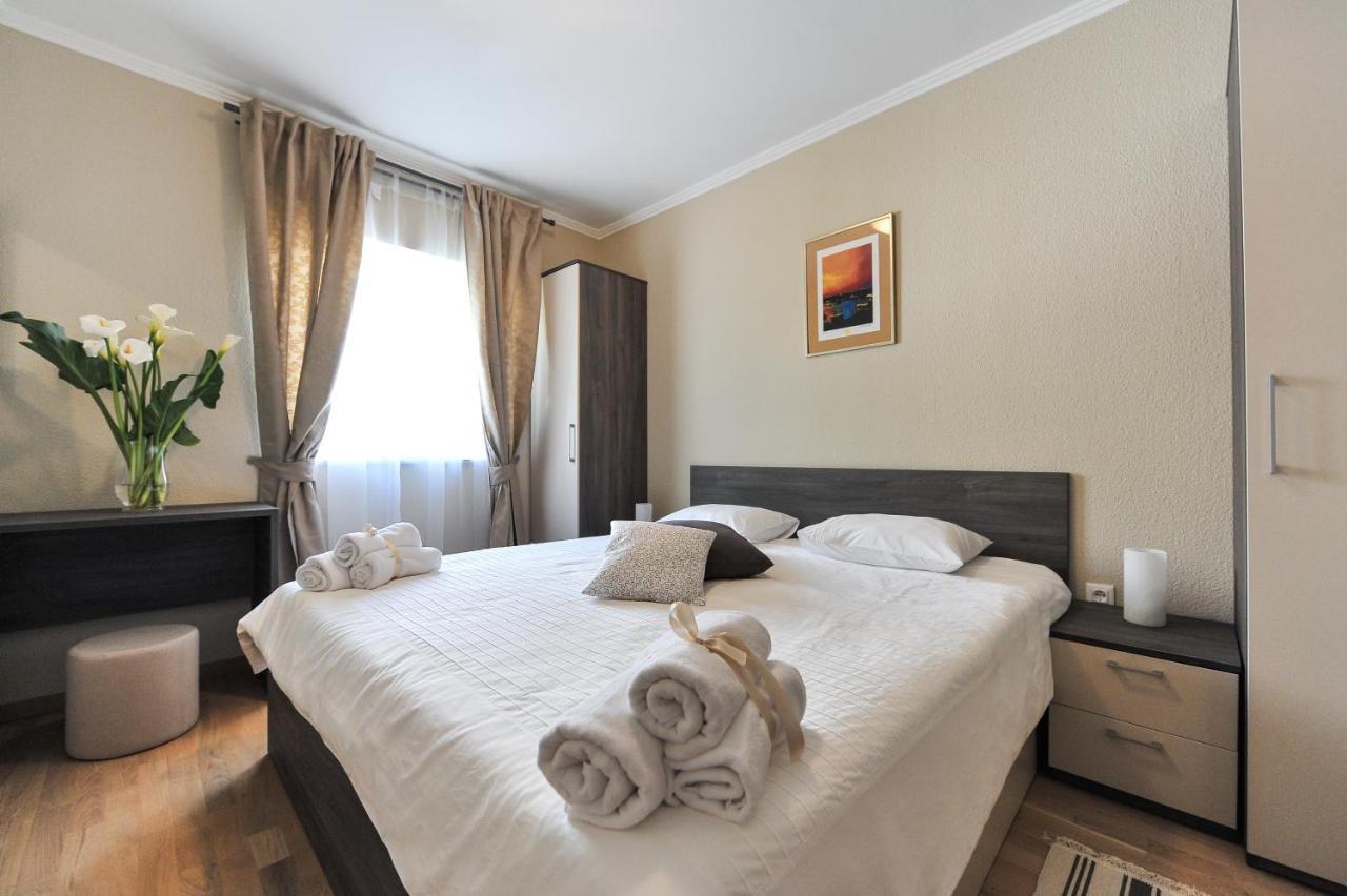Apartmani Peric 1 Meka Draga Obrovac Ngoại thất bức ảnh