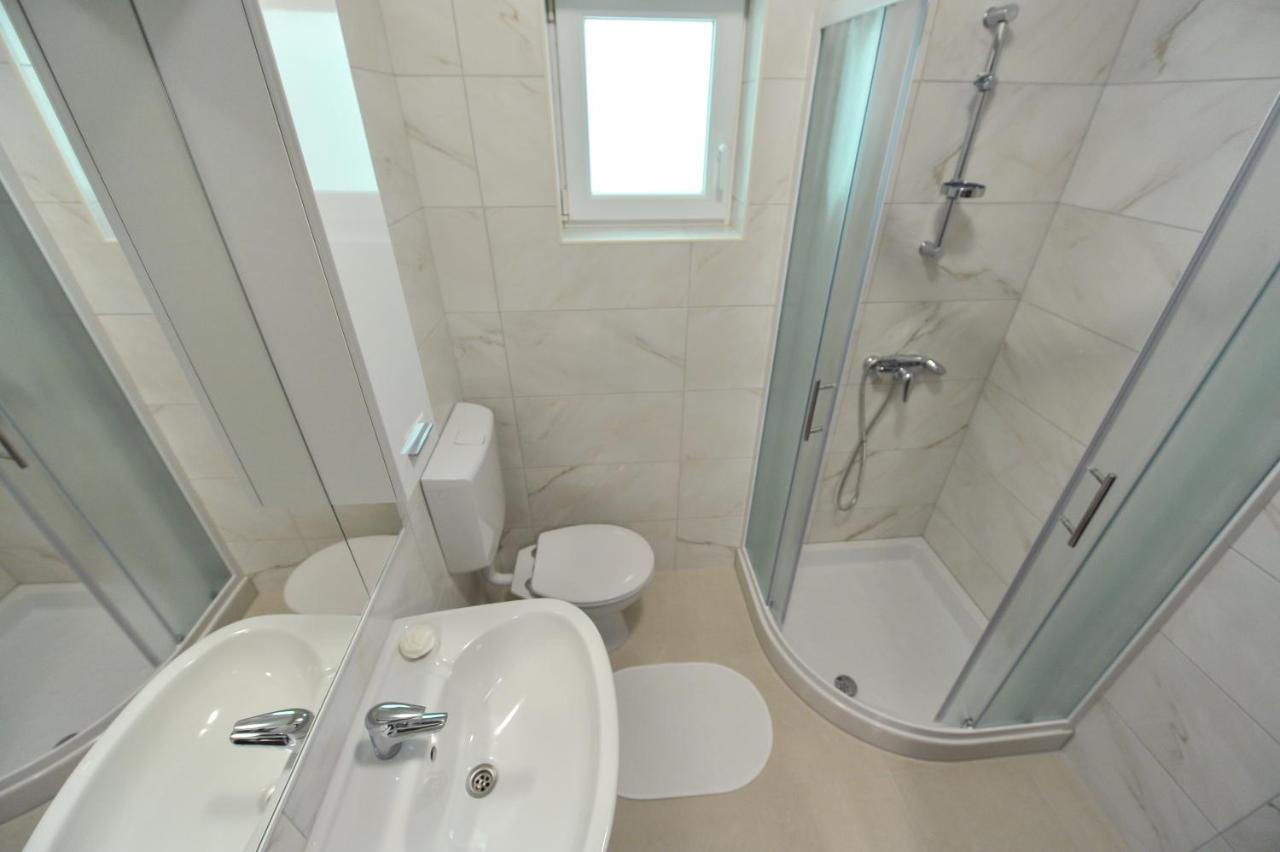 Apartmani Peric 1 Meka Draga Obrovac Ngoại thất bức ảnh