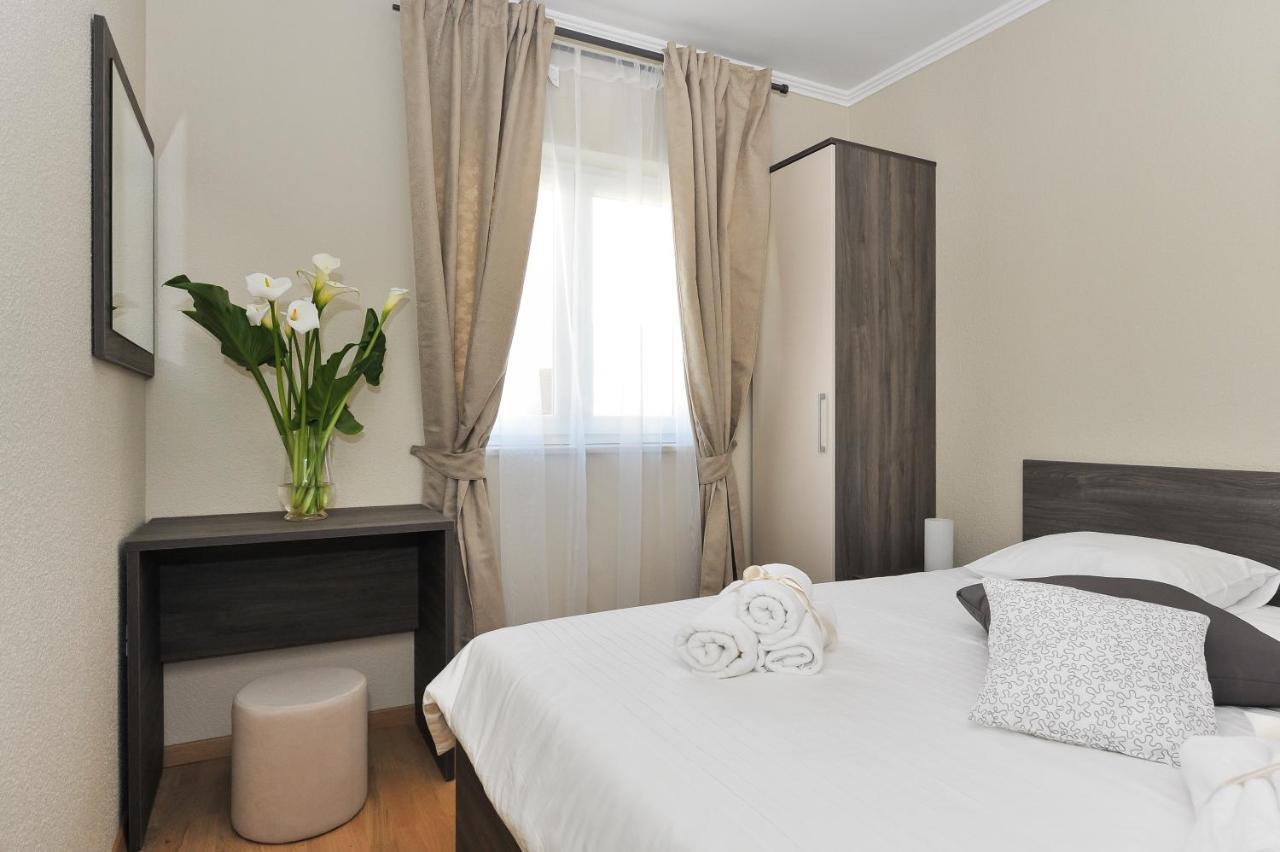 Apartmani Peric 1 Meka Draga Obrovac Ngoại thất bức ảnh
