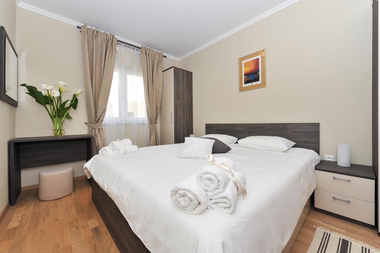 Apartmani Peric 1 Meka Draga Obrovac Ngoại thất bức ảnh